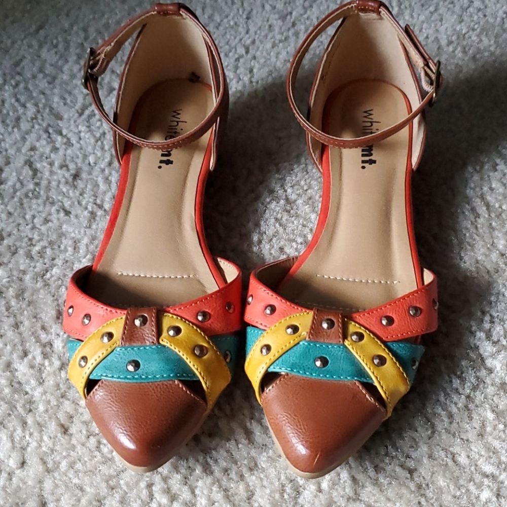White Mt. Colorful strappy flats